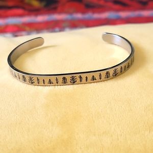 Minimalist Silver Bangle "The Moutains are calling, and I must go"